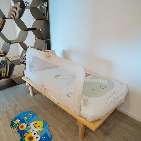 North Point Apartment *