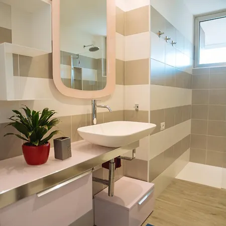 North Point * Λινιάνο Σαμπιαντόρο